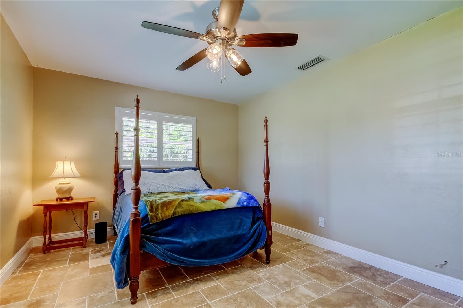 4174 14th Lane NE photo 04