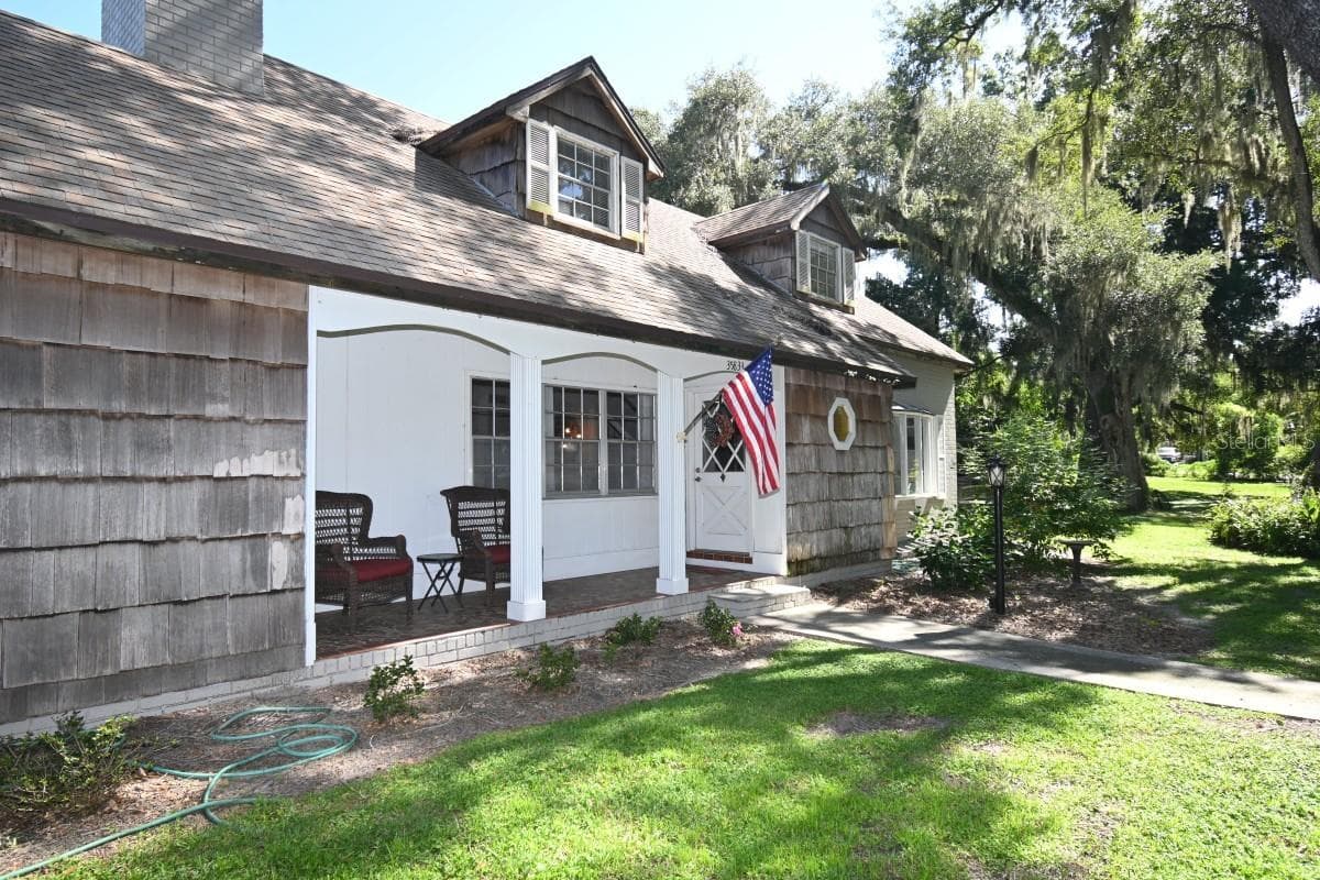 35833 Lakeshore Drive photo 02