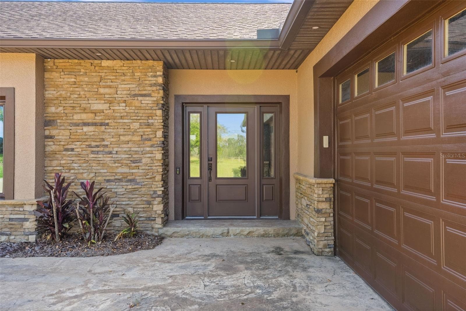 16215 Douglas Road photo 05