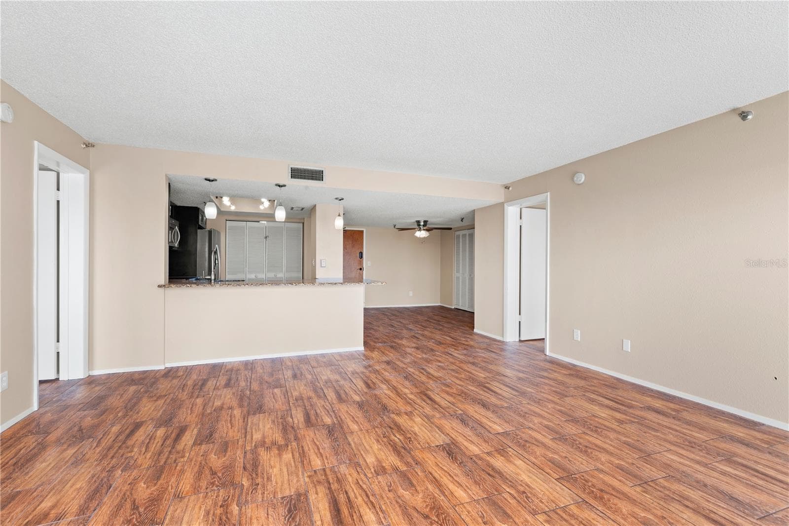 7432 Sunshine Skyway Lane S 302 photo 07