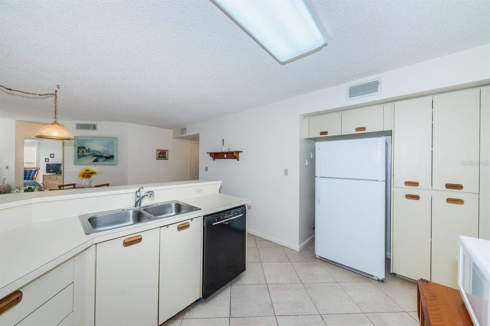 6050 Bahia Del Mar Circle 120 photo 06
