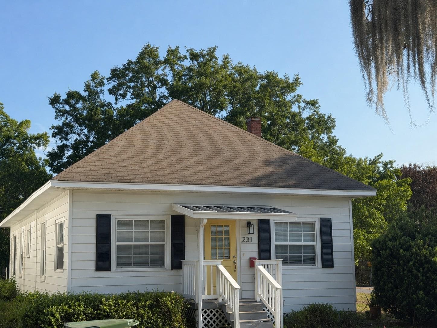 231 Avenue A NE photo 02