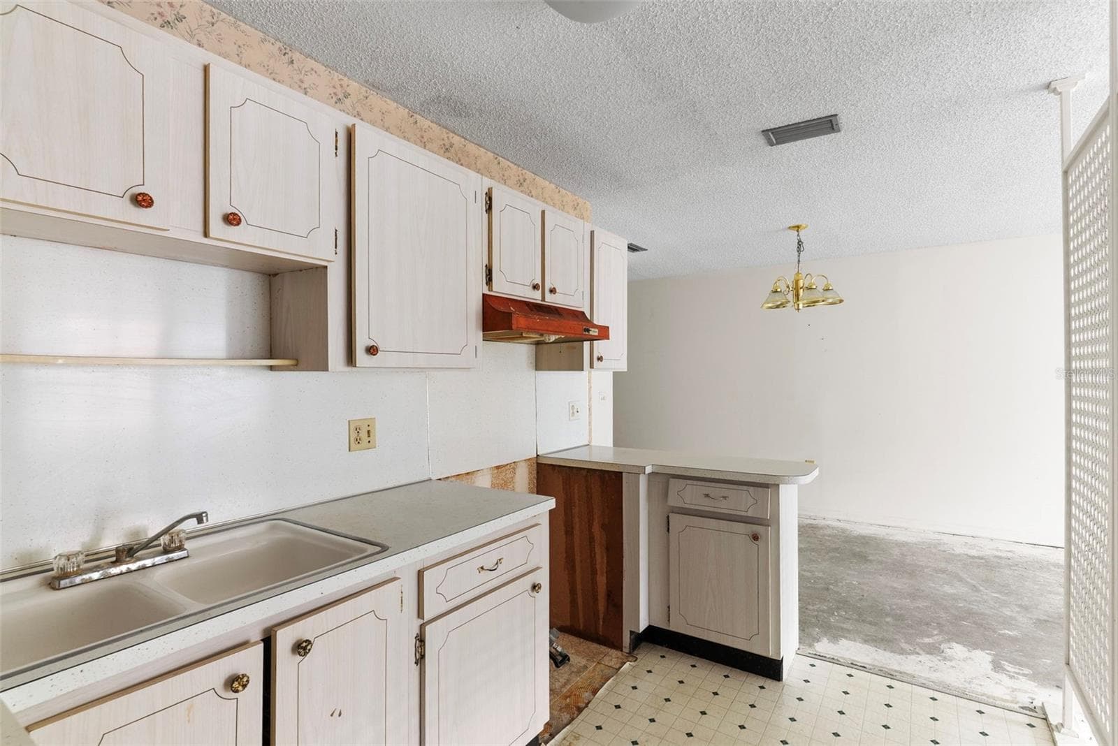 5501 80th Street N 408 photo 07
