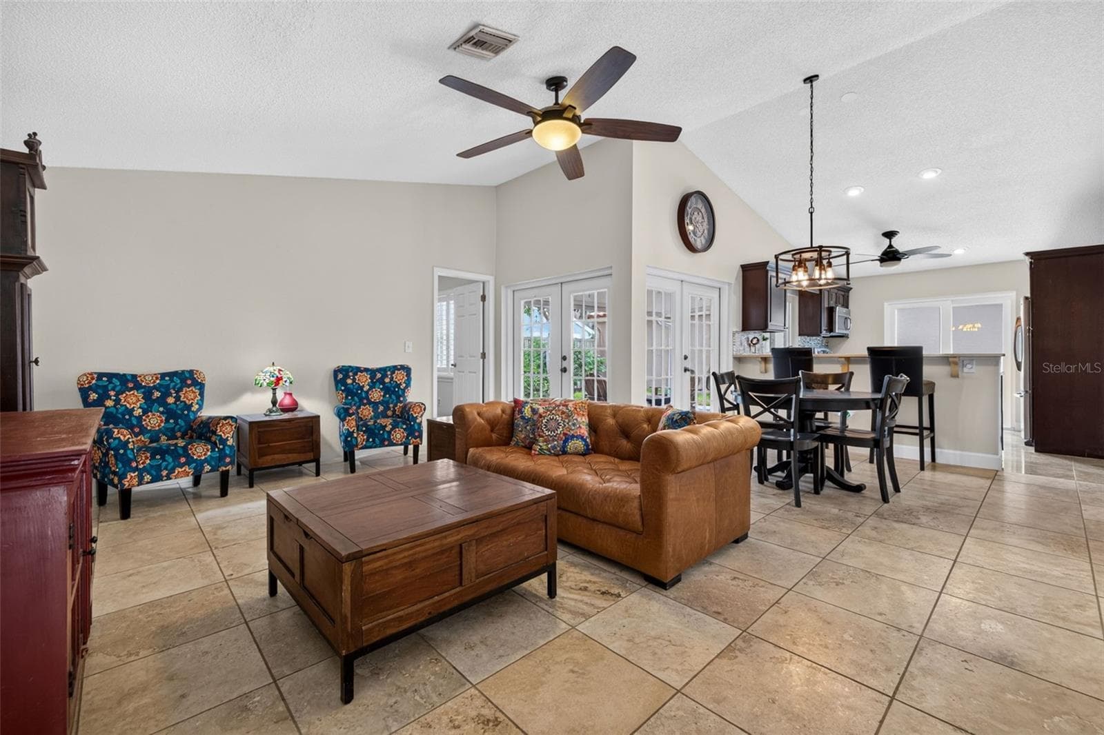 495 St Tropez Circle NE photo 04
