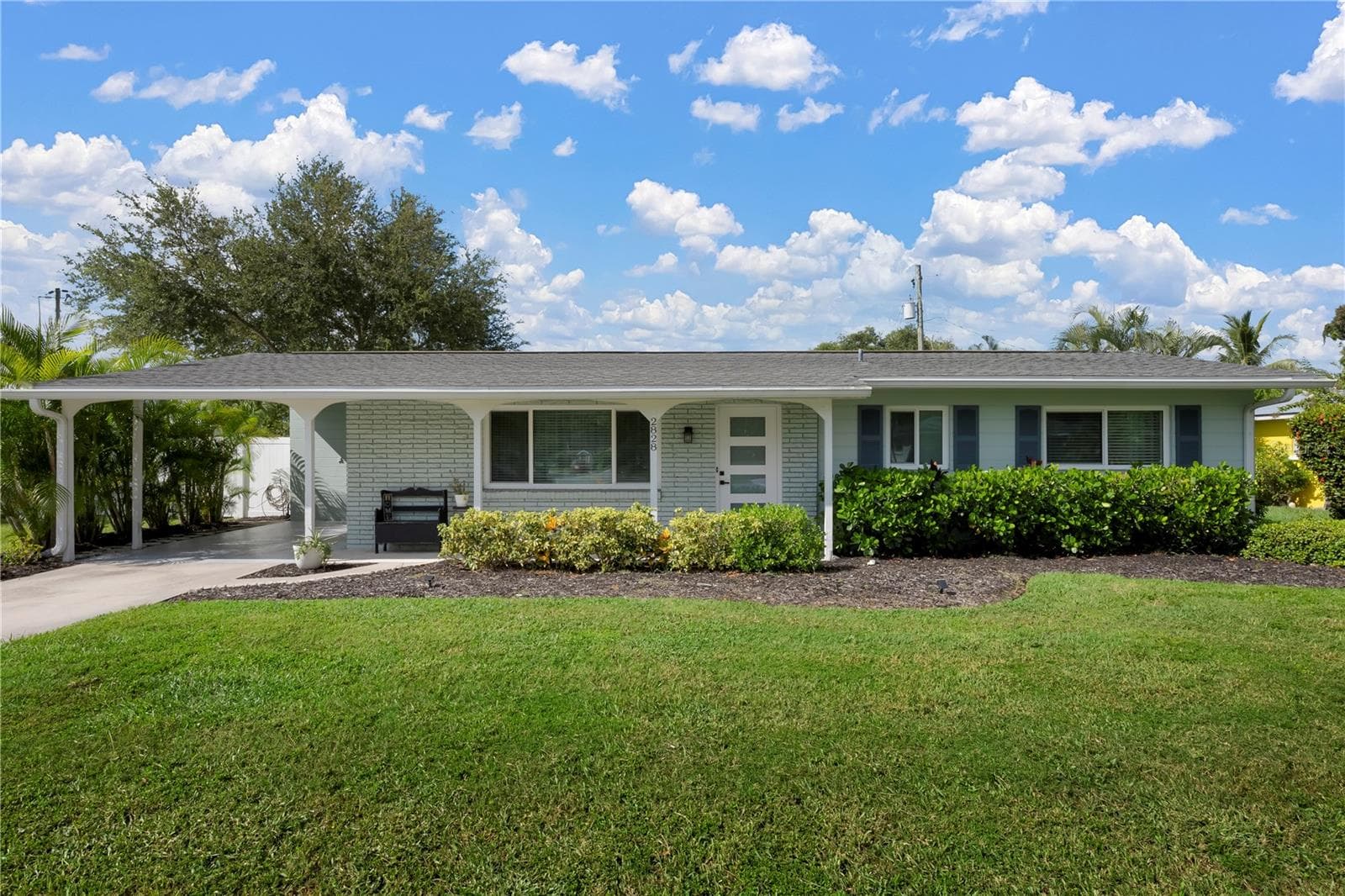 2828 Gulf Gate Drive
