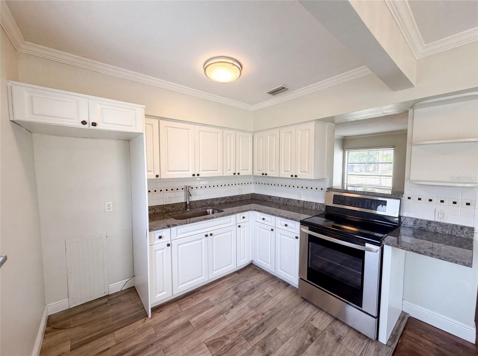 6129 5th Avenue N photo 02
