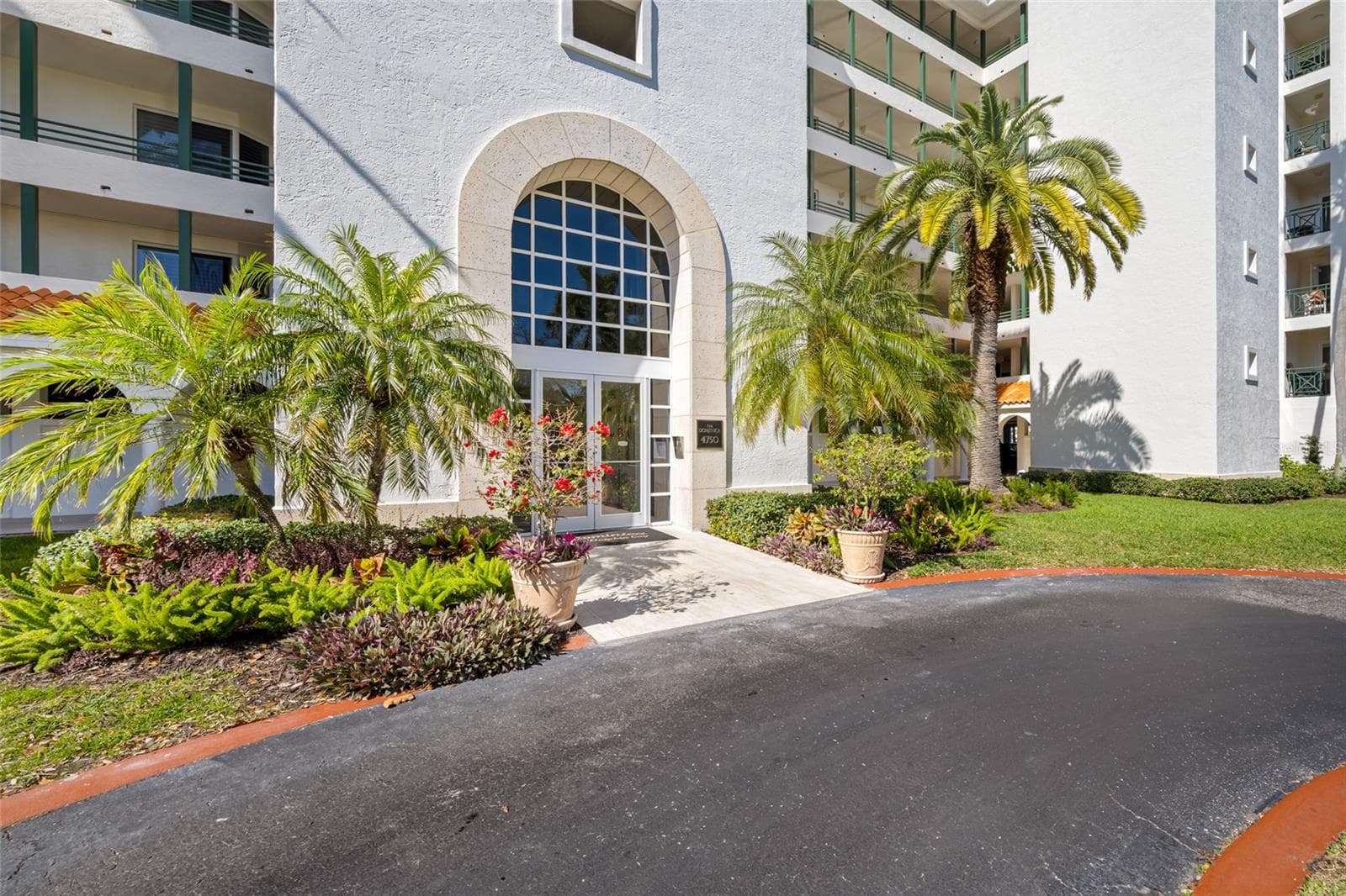 4750 Dolphin Cay Lane S 509 photo 06