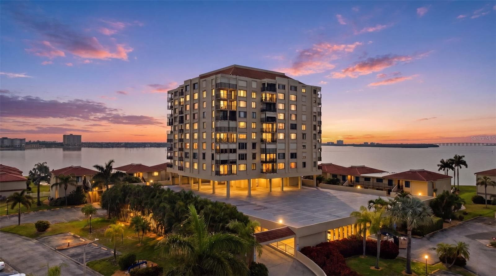 6322 Palma Del Mar Boulevard S 606