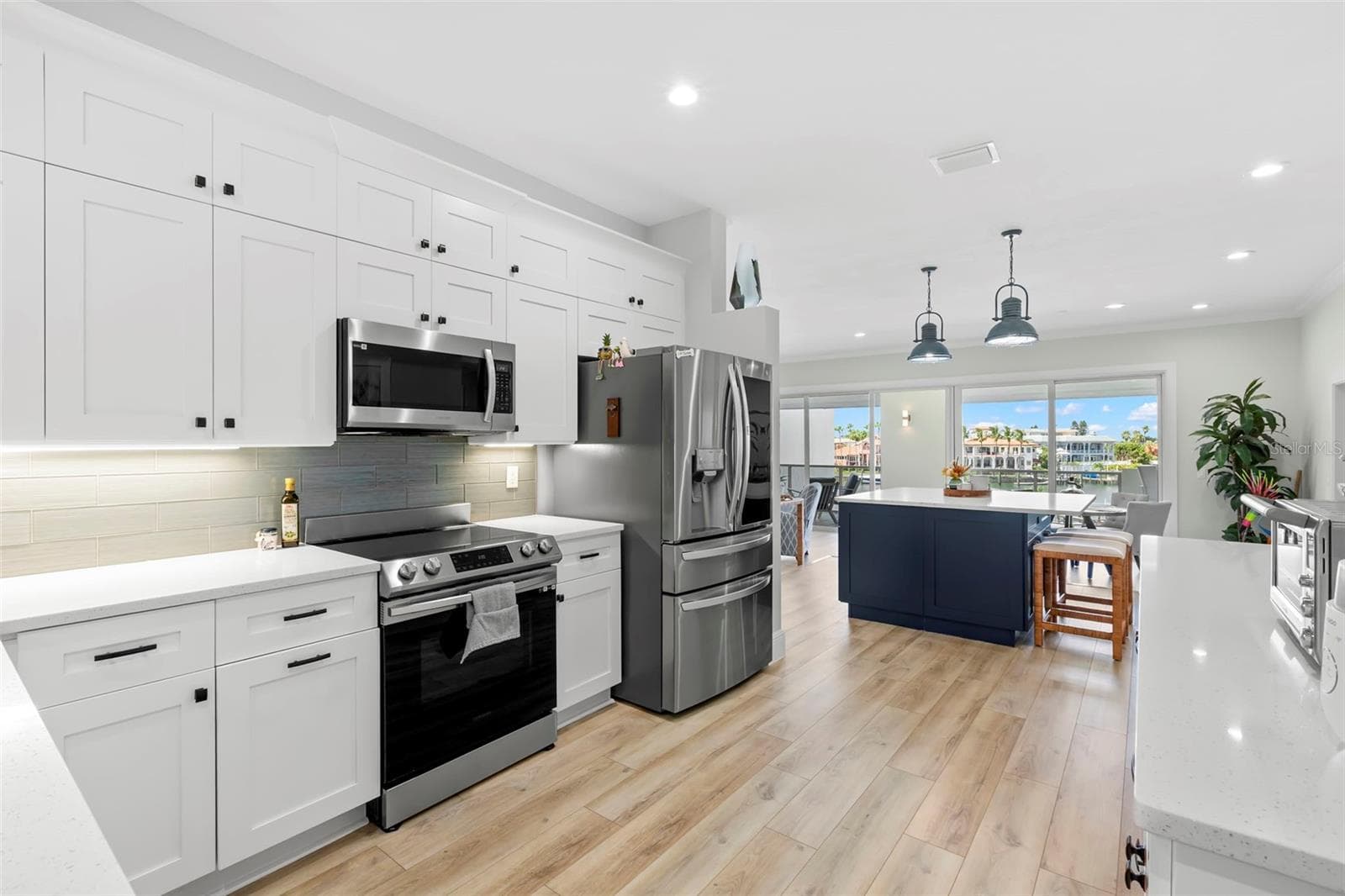1100 Pinellas Bayway S I4 photo 07
