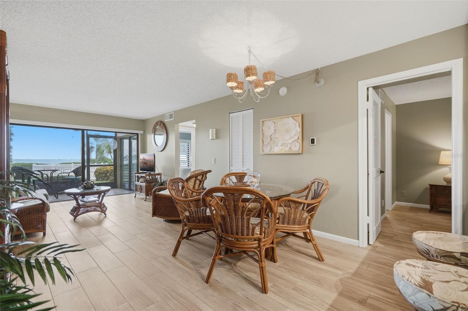 6104 Palma Del Mar Boulevard S 112 photo 06