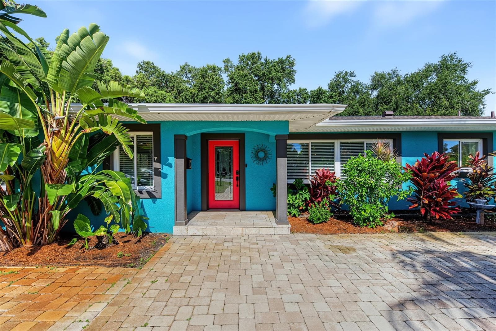 Belleair Country Club waterfront community