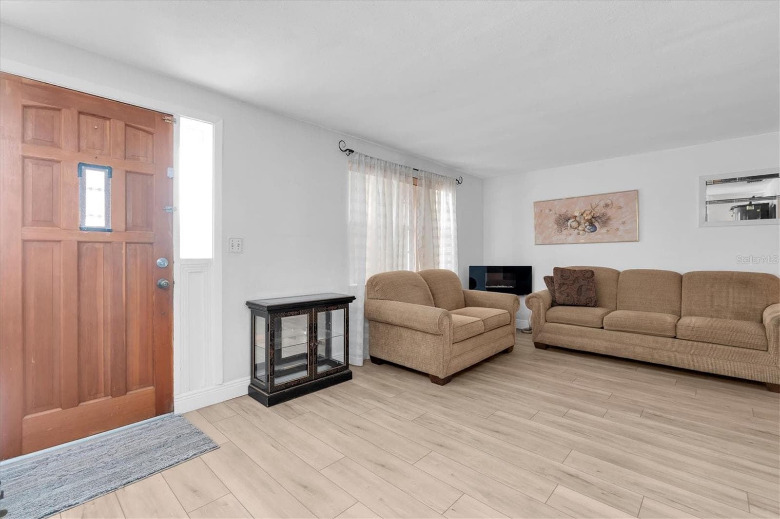 4223 Moog Road photo 02