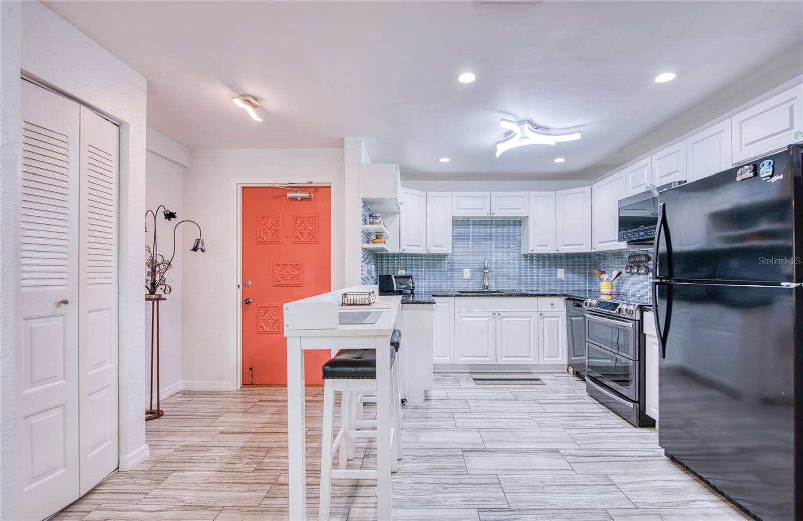 4681 1st Street NE 301 photo 06