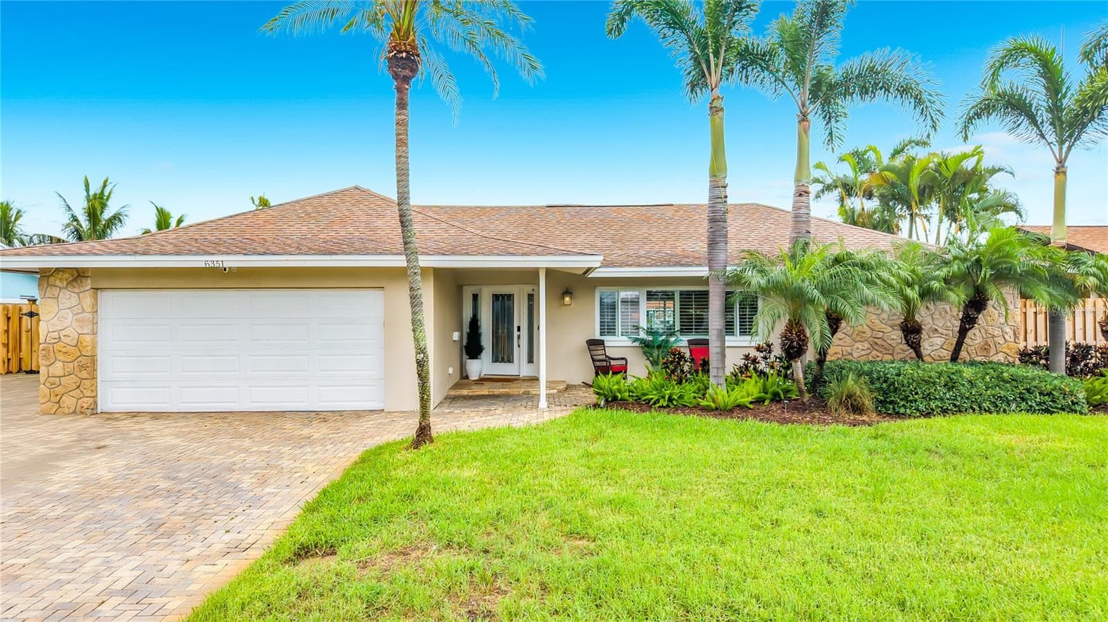 6351 3rd Palm Point