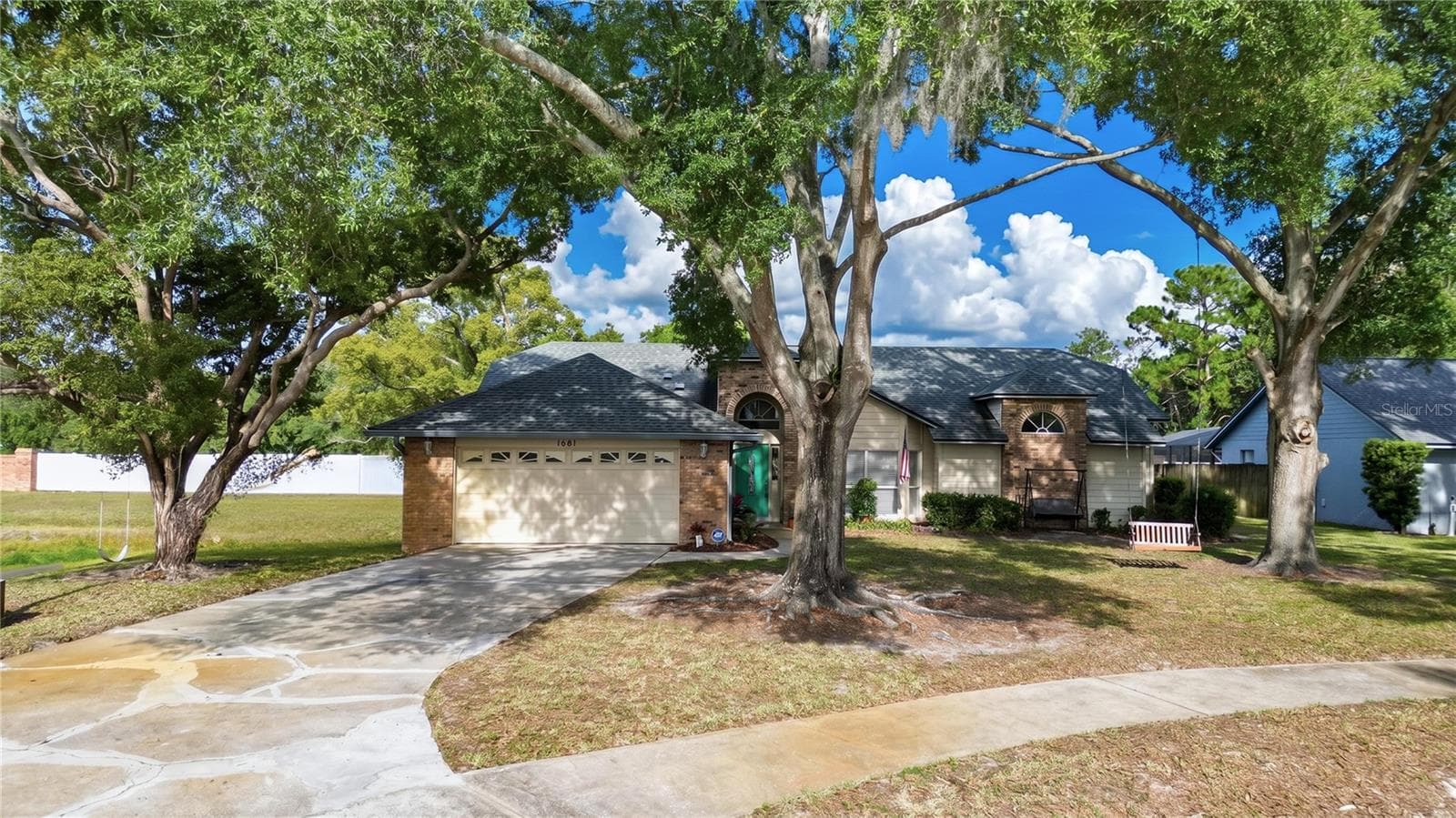 1681 E Spring Ridge Circle photo 03
