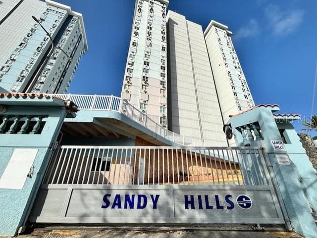 Condo Sandy Hills Matienzo Cintrón 4-C