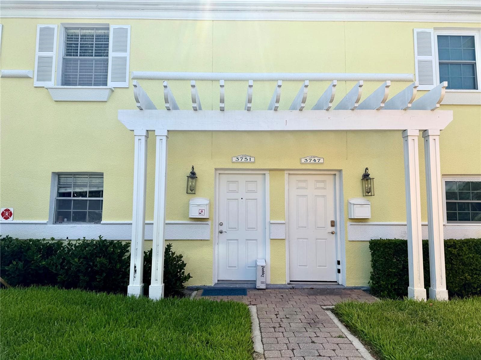 3751 Pompano Drive SE 3751