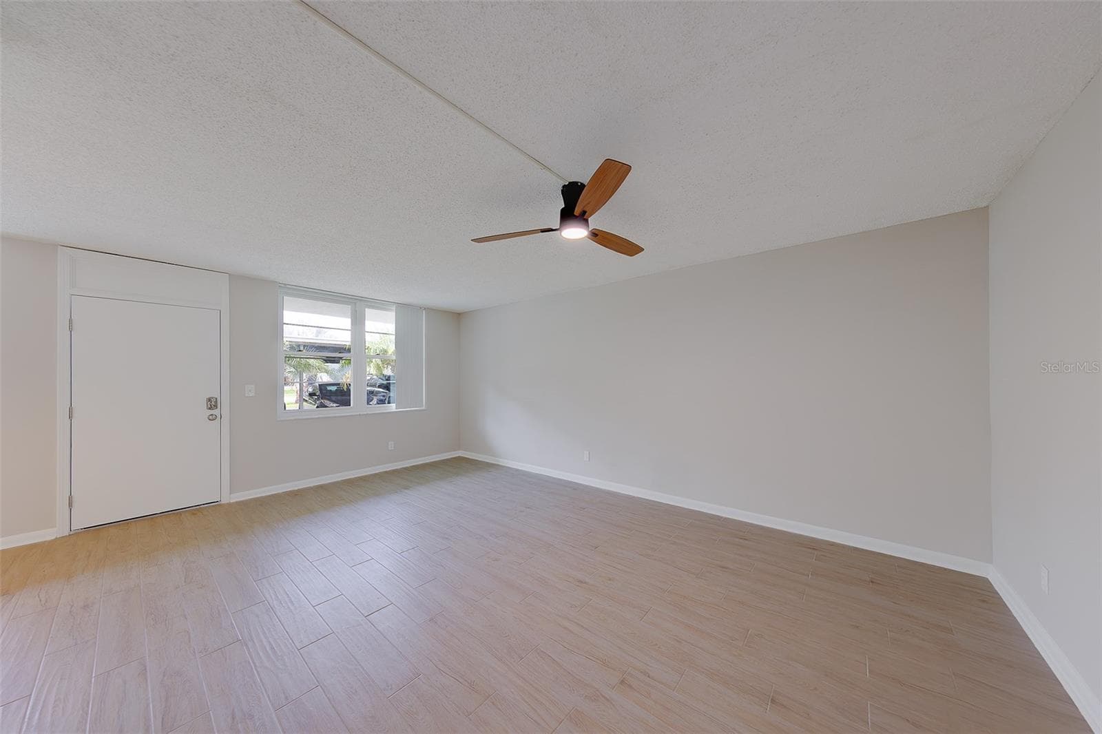4715 Bay Street NE 132 photo 02