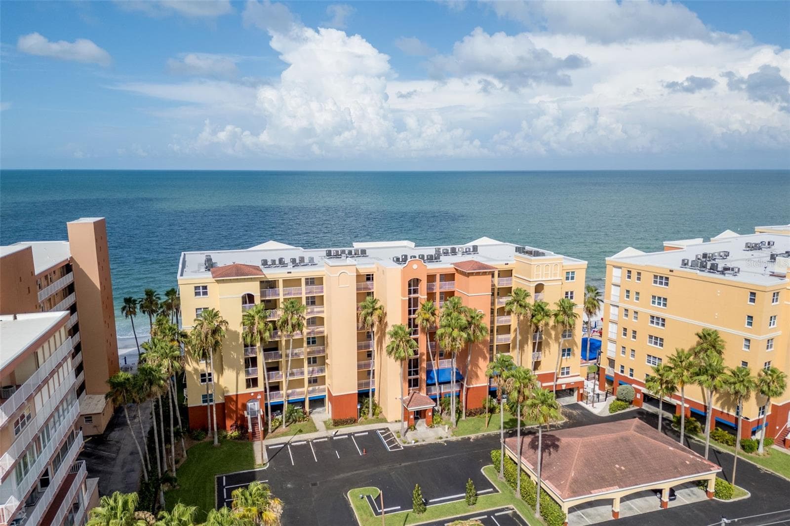 16450 Gulf Boulevard 762 photo 02