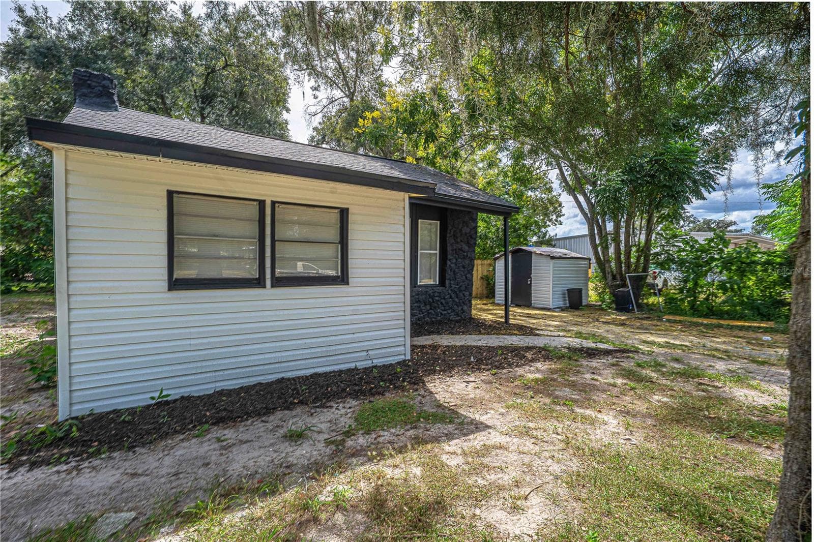 2331 Westside Drive photo 01