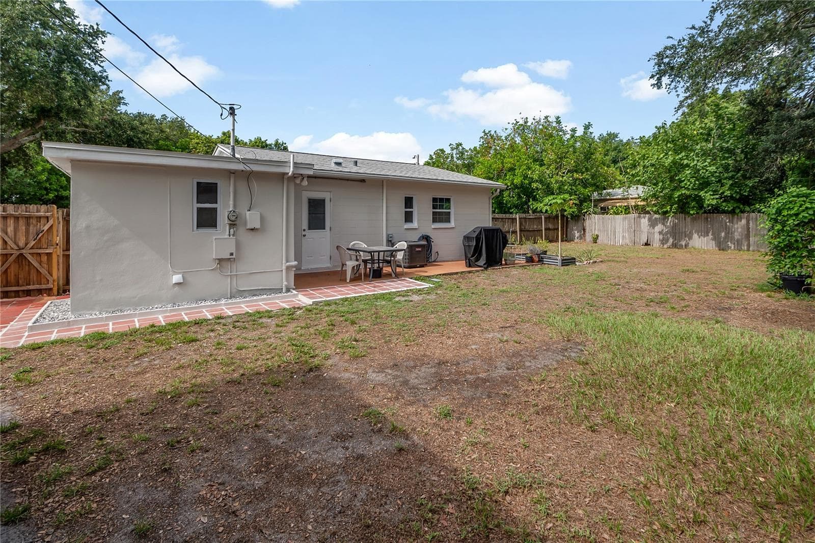 2151 44th Avenue N photo 05