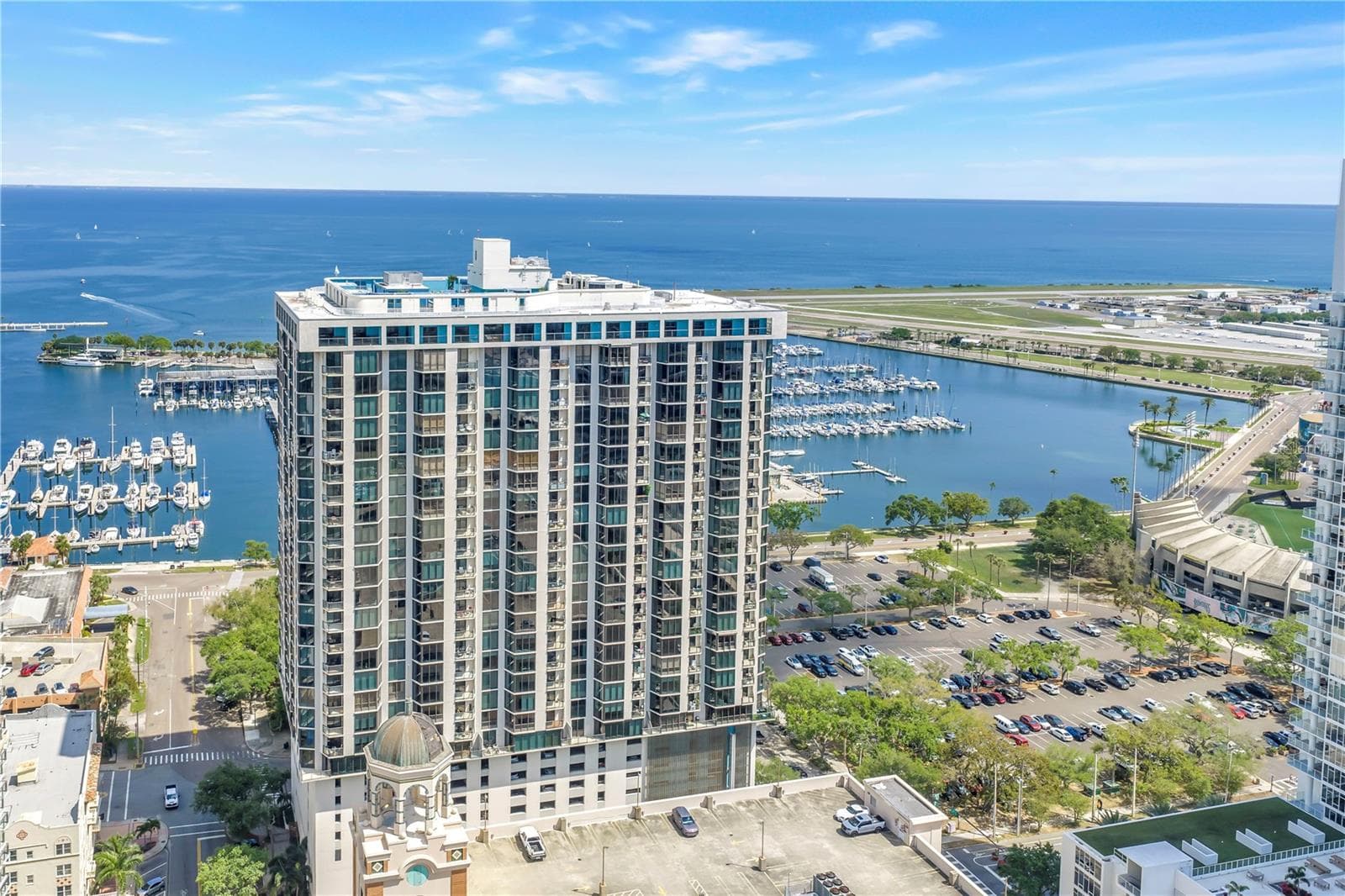 1 Beach Drive SE 1702