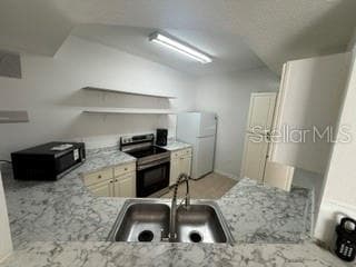 5536 Metrowest Boulevard 8-101 photo 05