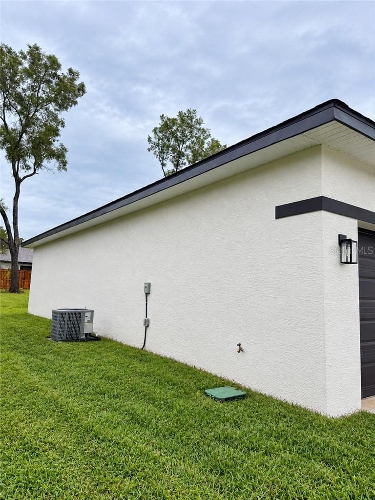 8867 N Joann Drive photo 02