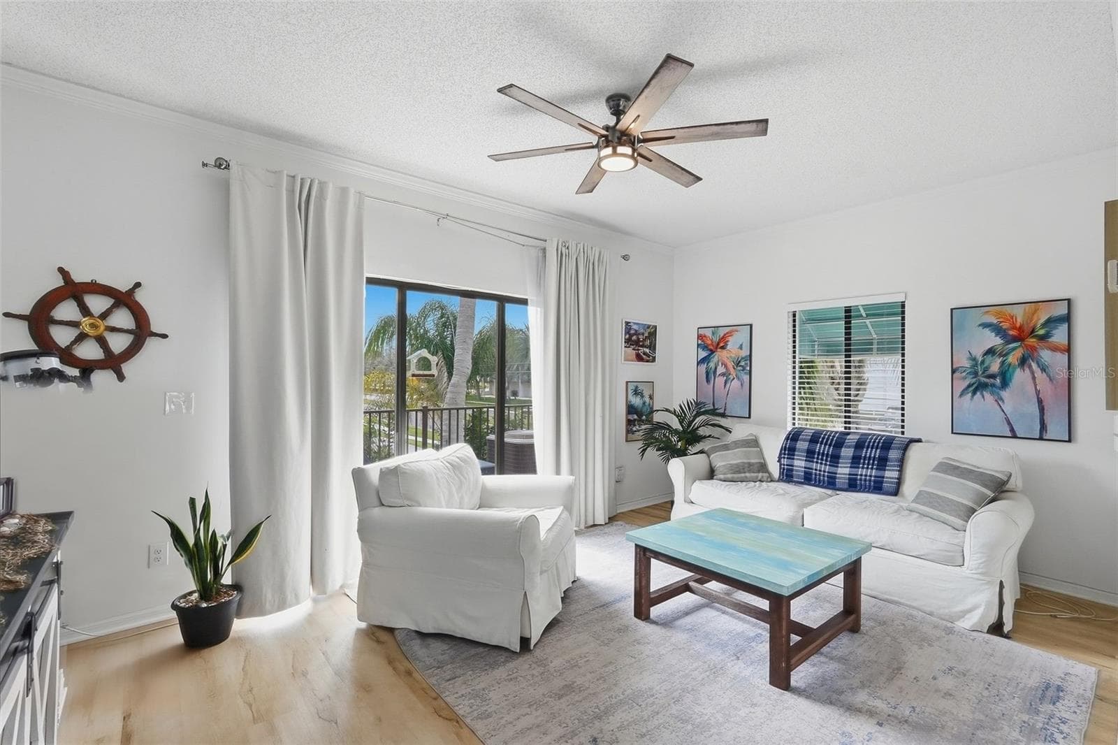 325 Island Way 101 photo 04