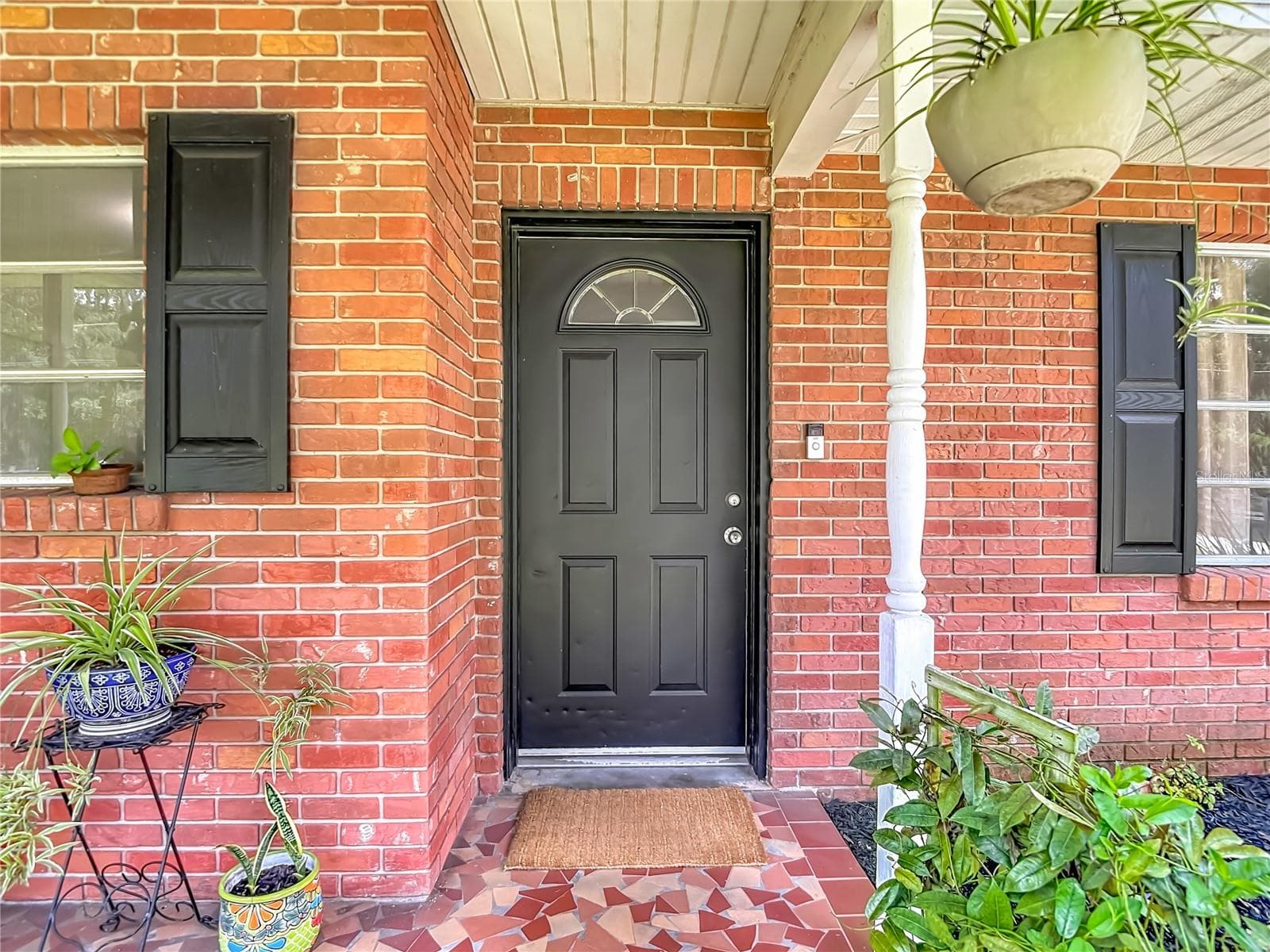 1644 W Socrum Loop Road photo 05