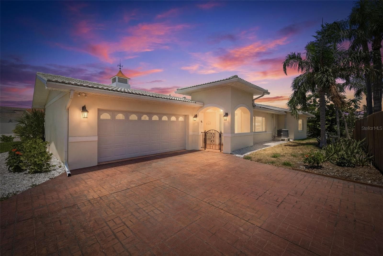 3666 Belle Vista Drive E photo 02