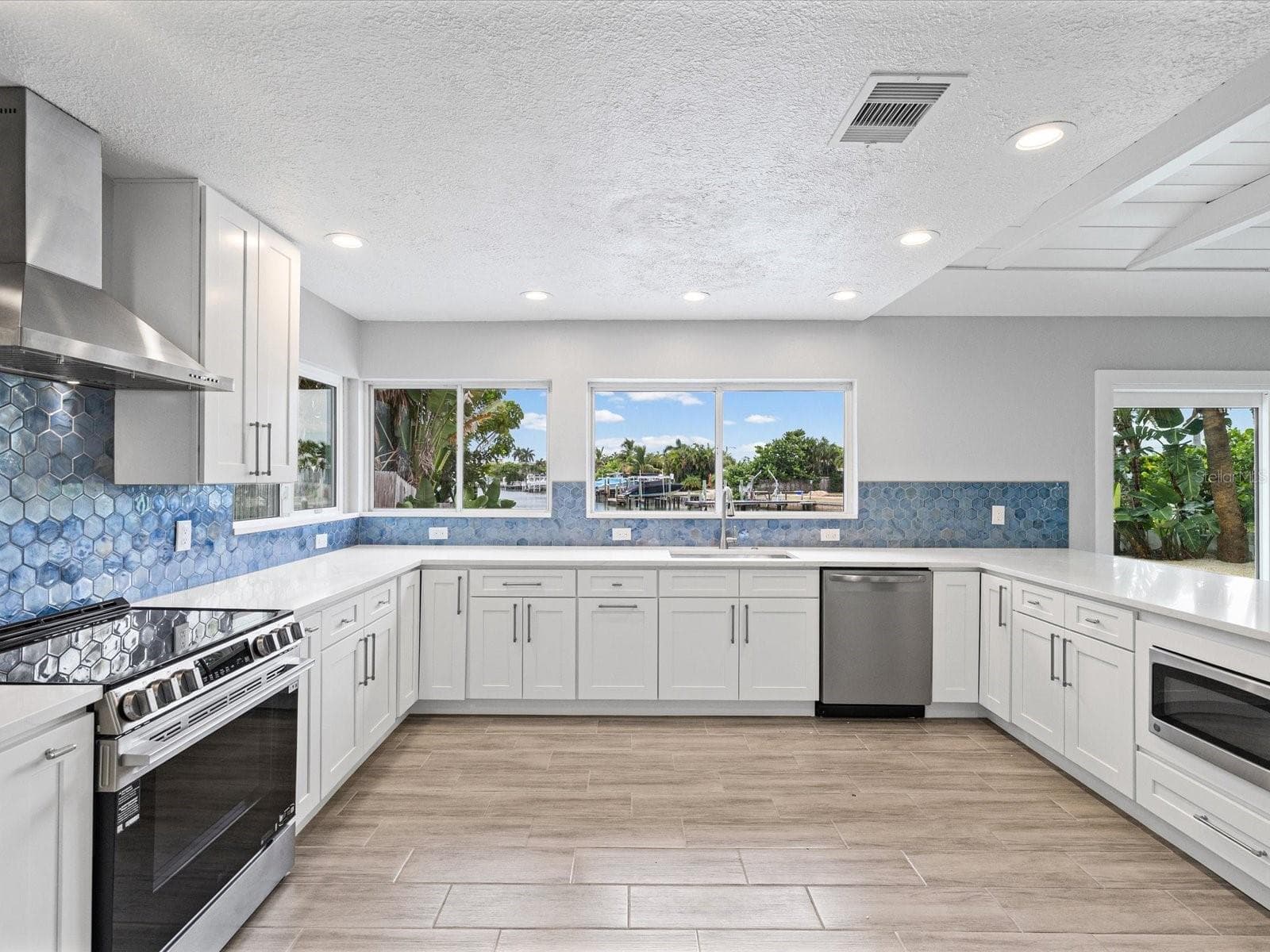 529 80th Avenue photo 07