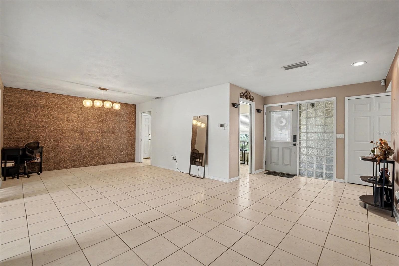5603 Lown Street N photo 05