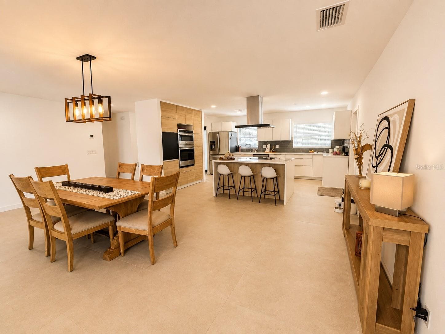 1712 Indian Rocks Road photo 07