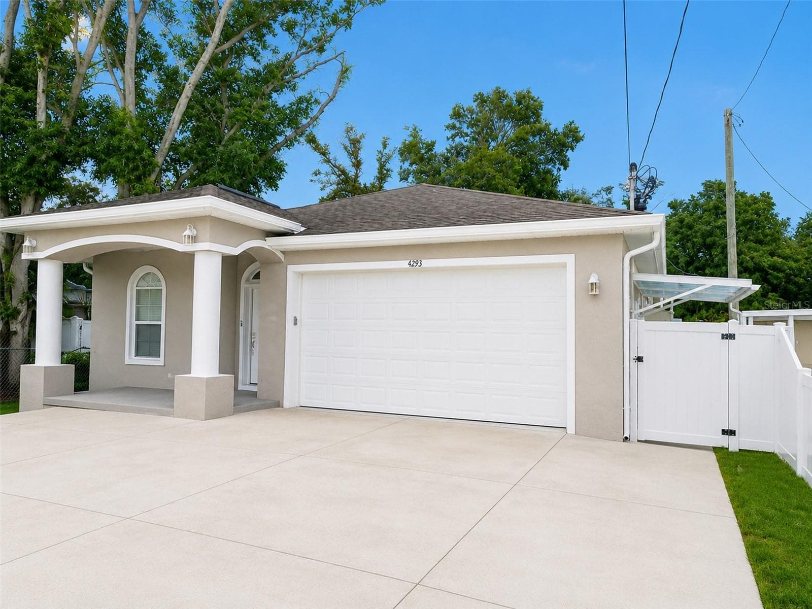 4293 W Humphrey Street photo 03