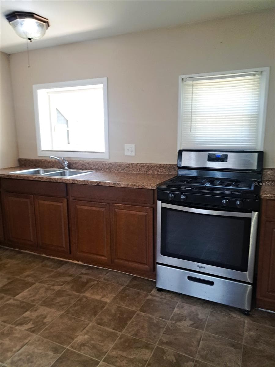 2657 Bayside Drive S photo 06