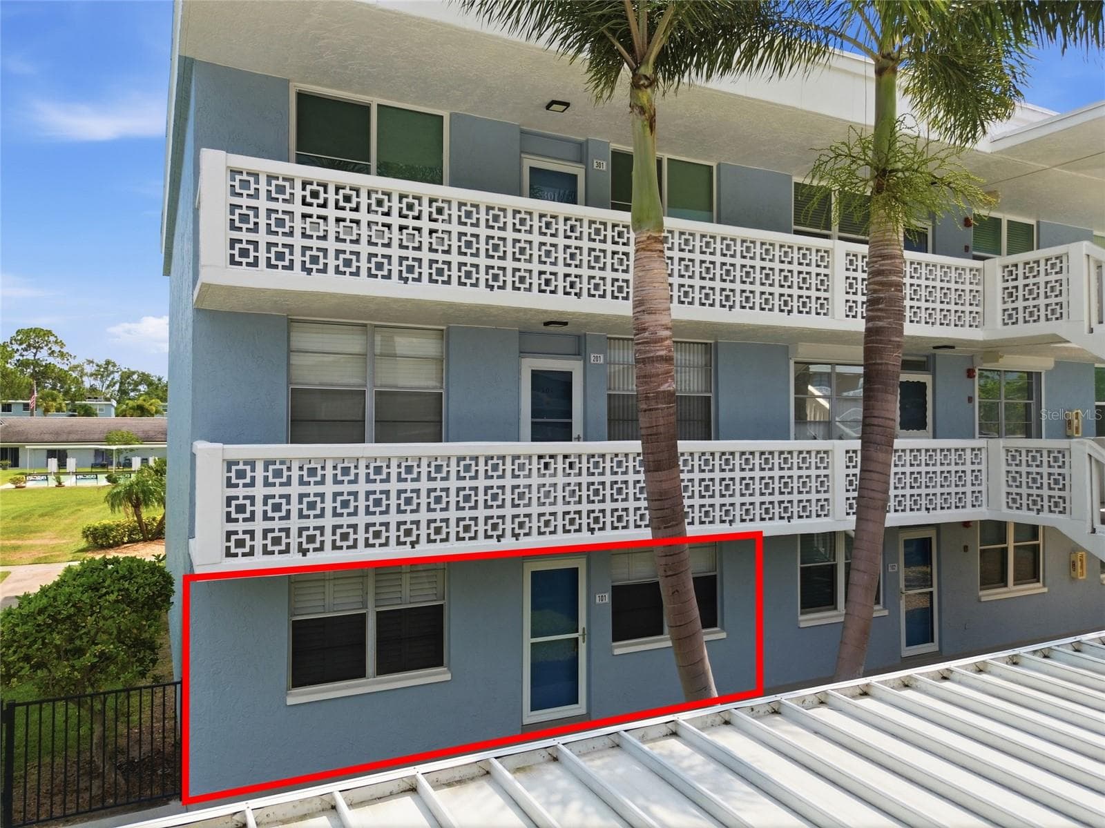 4895 Bay Street NE 101