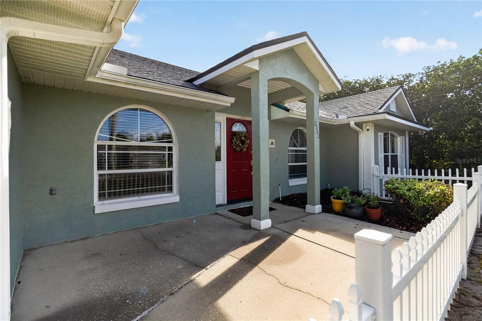 2562 Travida Drive photo 04