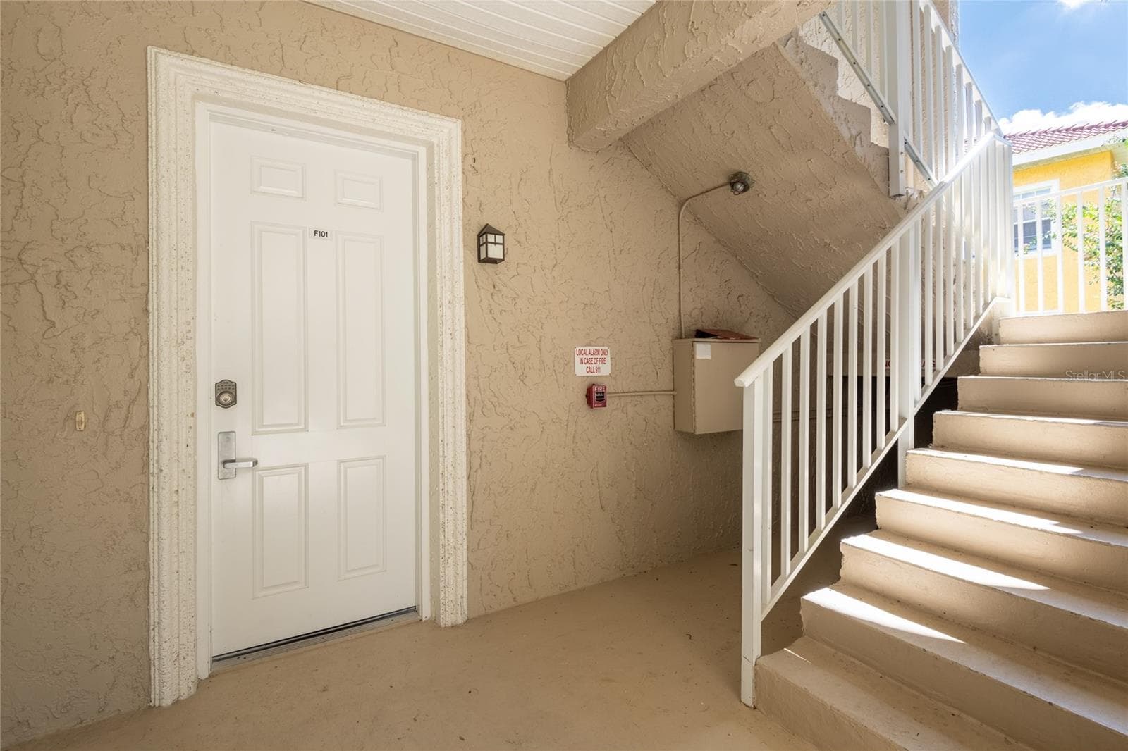 6815 Dali Avenue 101 photo 02