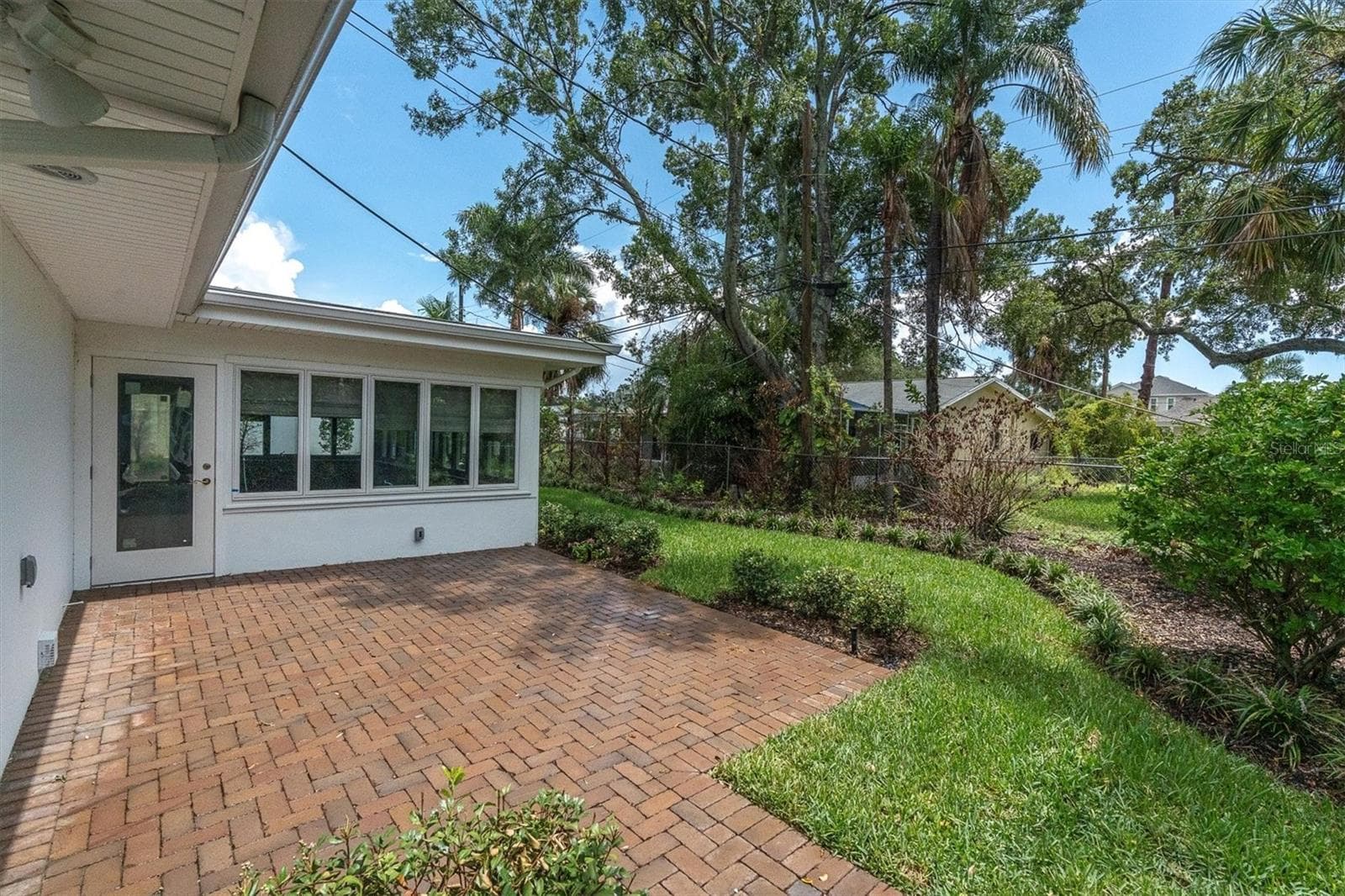 319 Rafael Boulevard NE photo 06