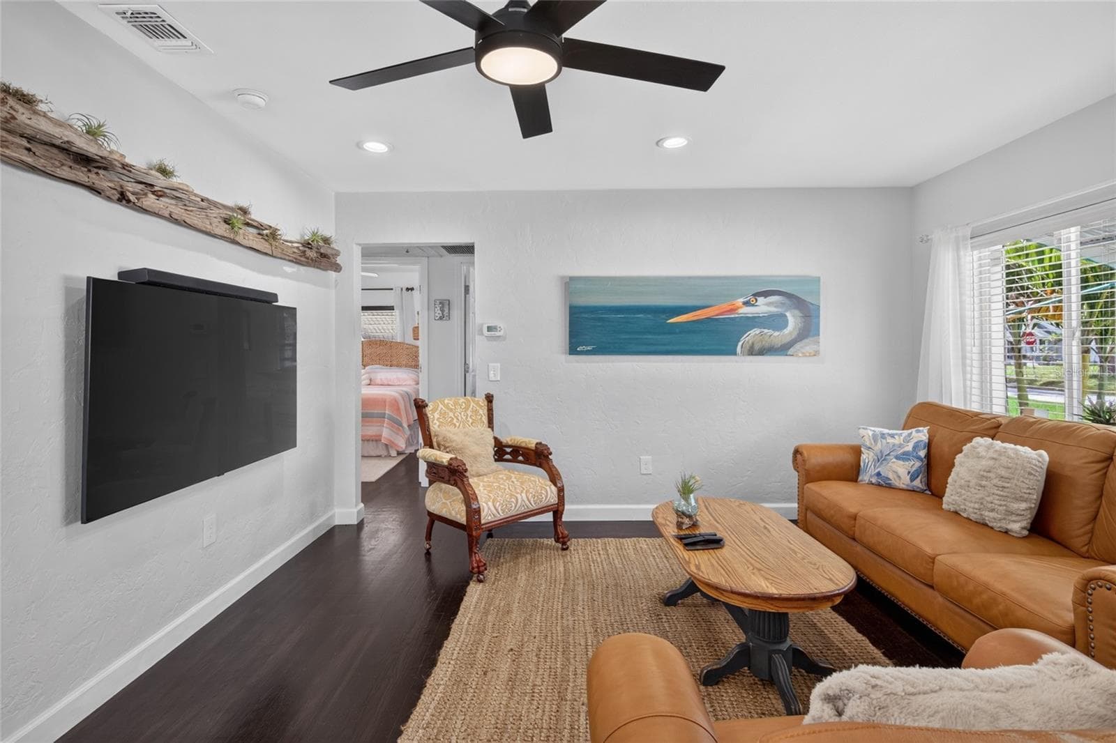 1420 Gray Street S photo 05