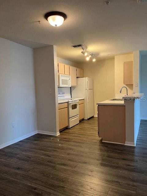 5447 Vineland Road 1210 photo 04