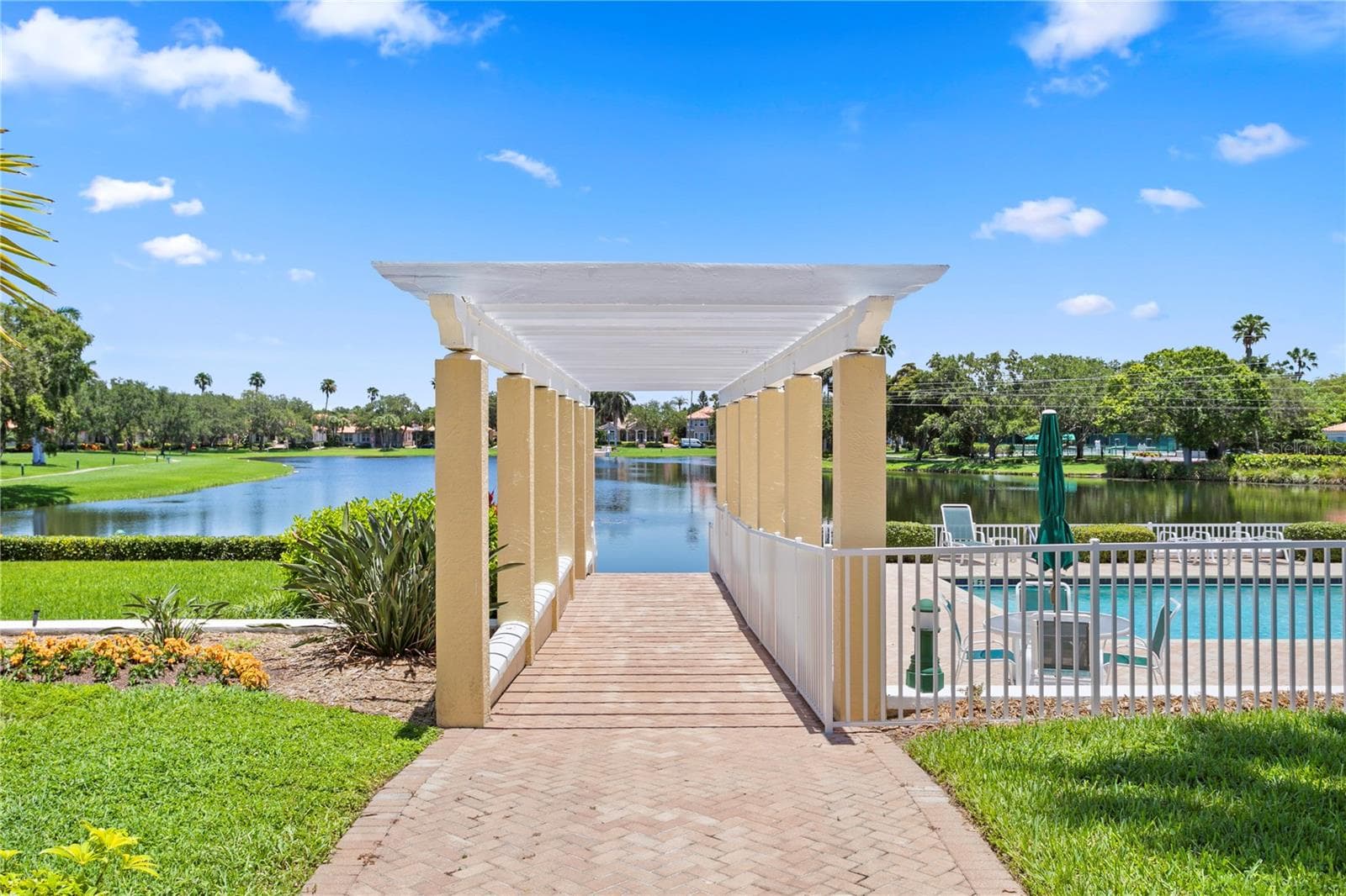 4737 Dolphin Cay Lane S 102 photo 06