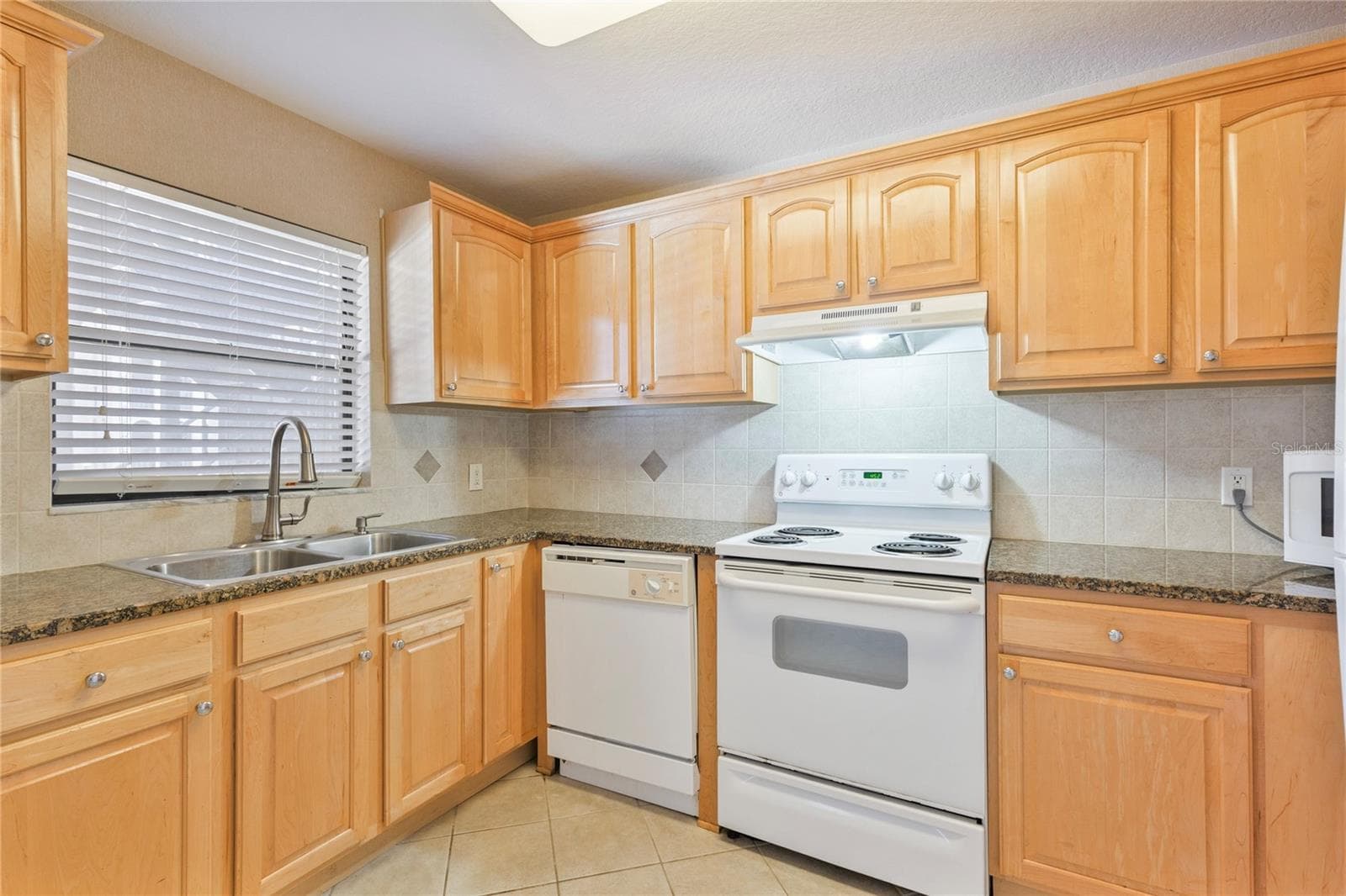 6150 Gulfport Boulevard S 202 photo 04