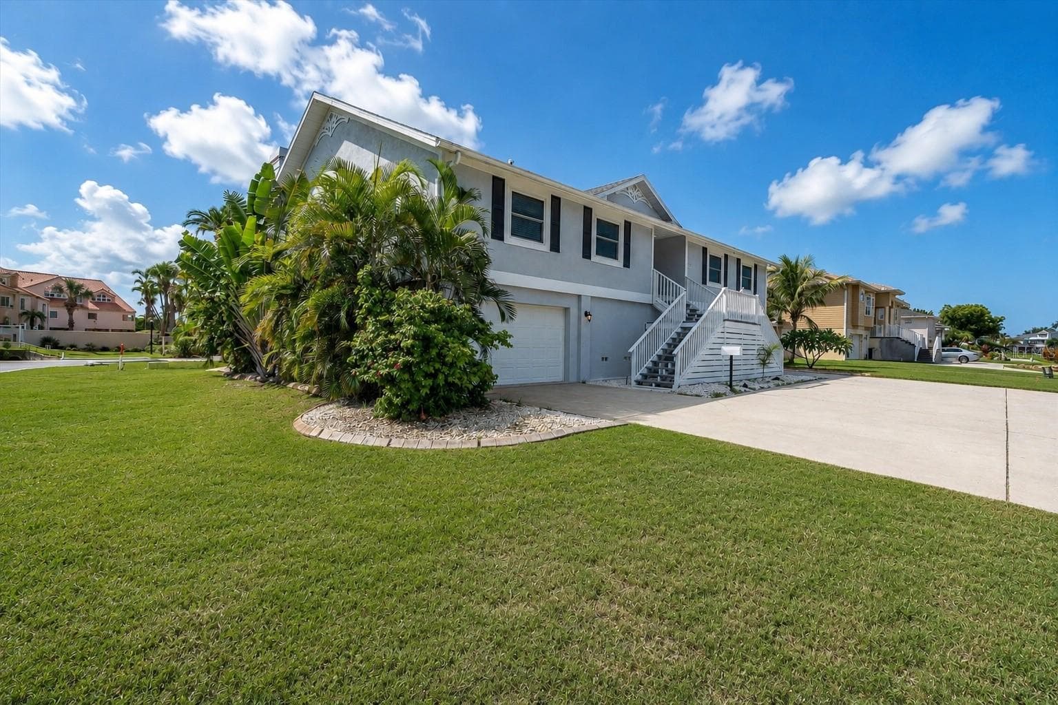 6501 Mockingbird Way S photo 02