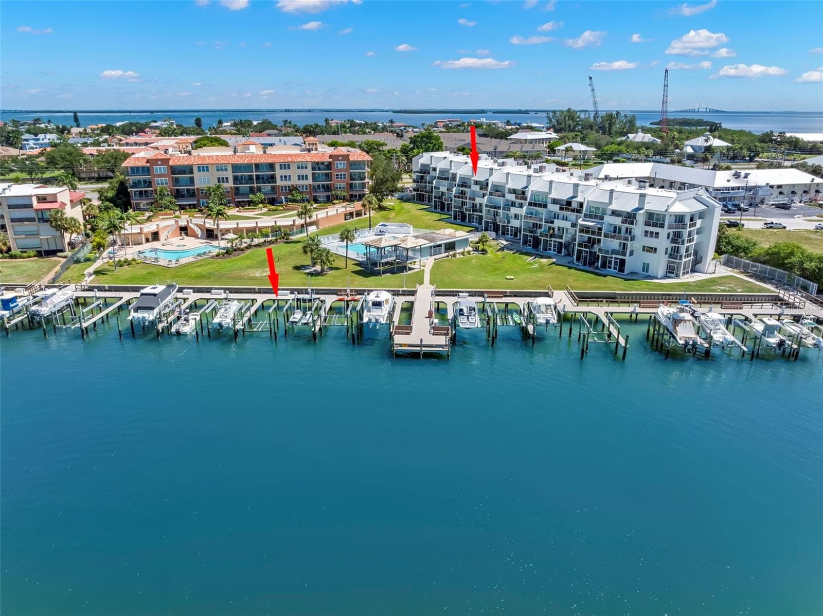 1100 Pinellas Bayway S I4 photo 03