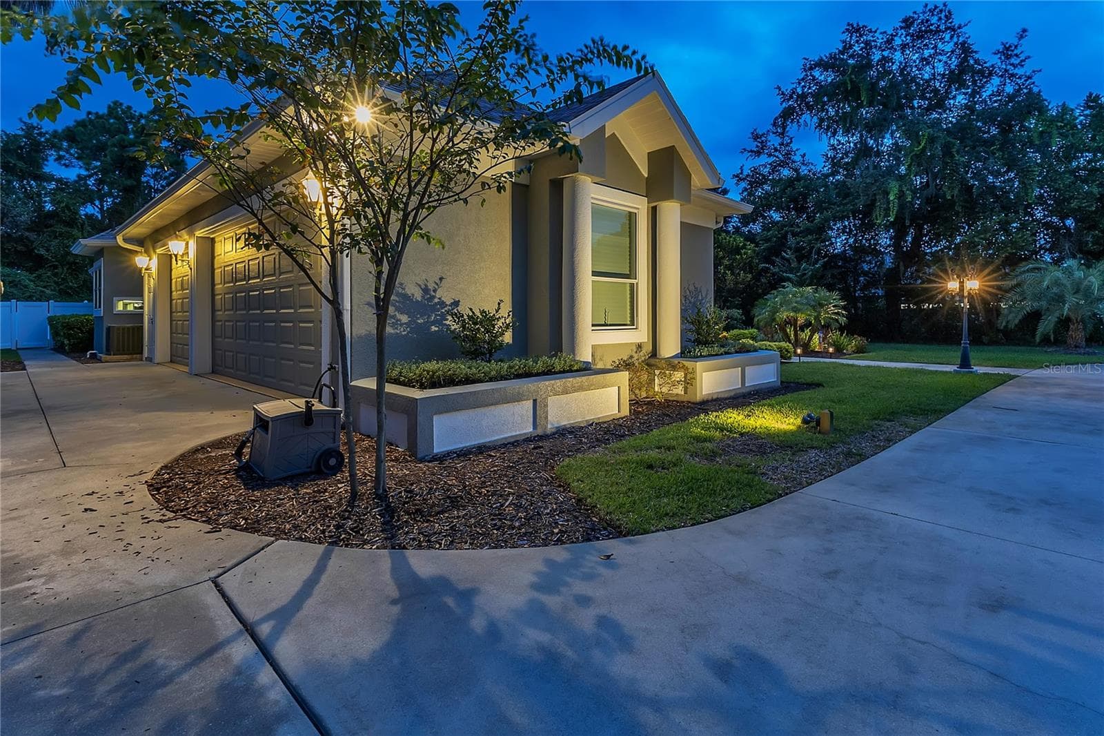 15 Broadriver Road photo 06