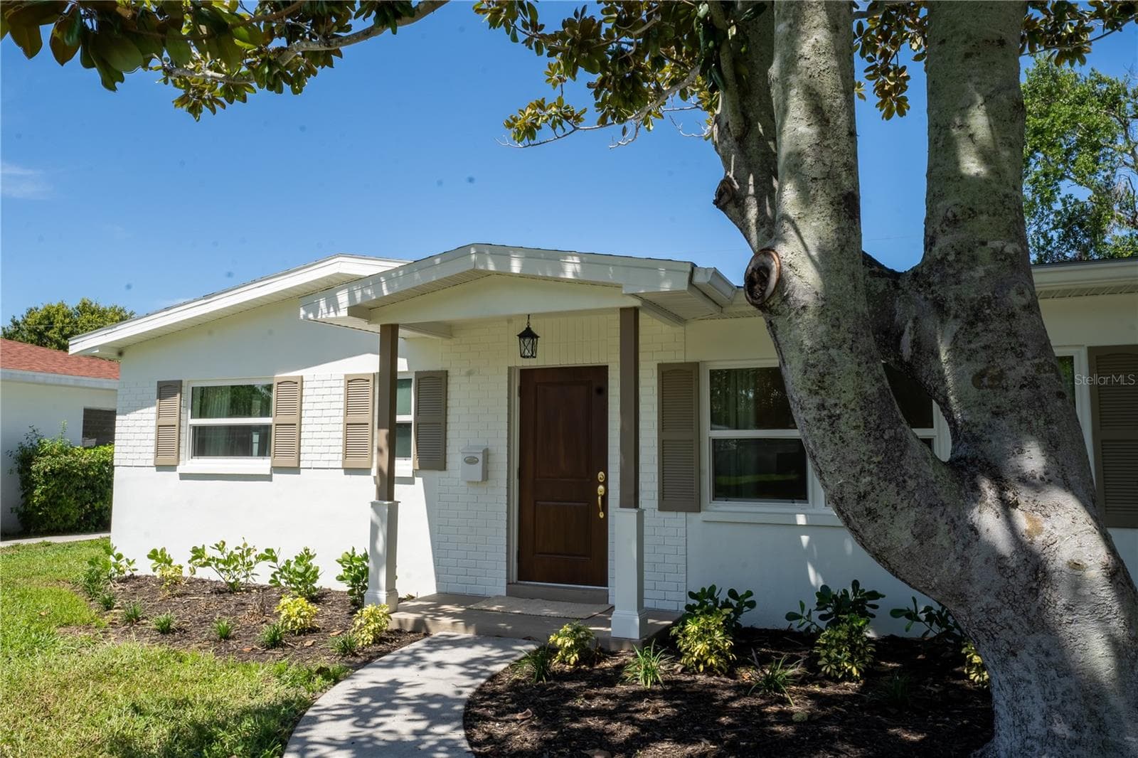 2090 76th Street N photo 03