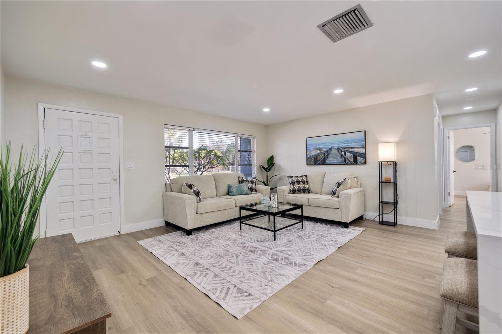 490 82nd Avenue photo 07