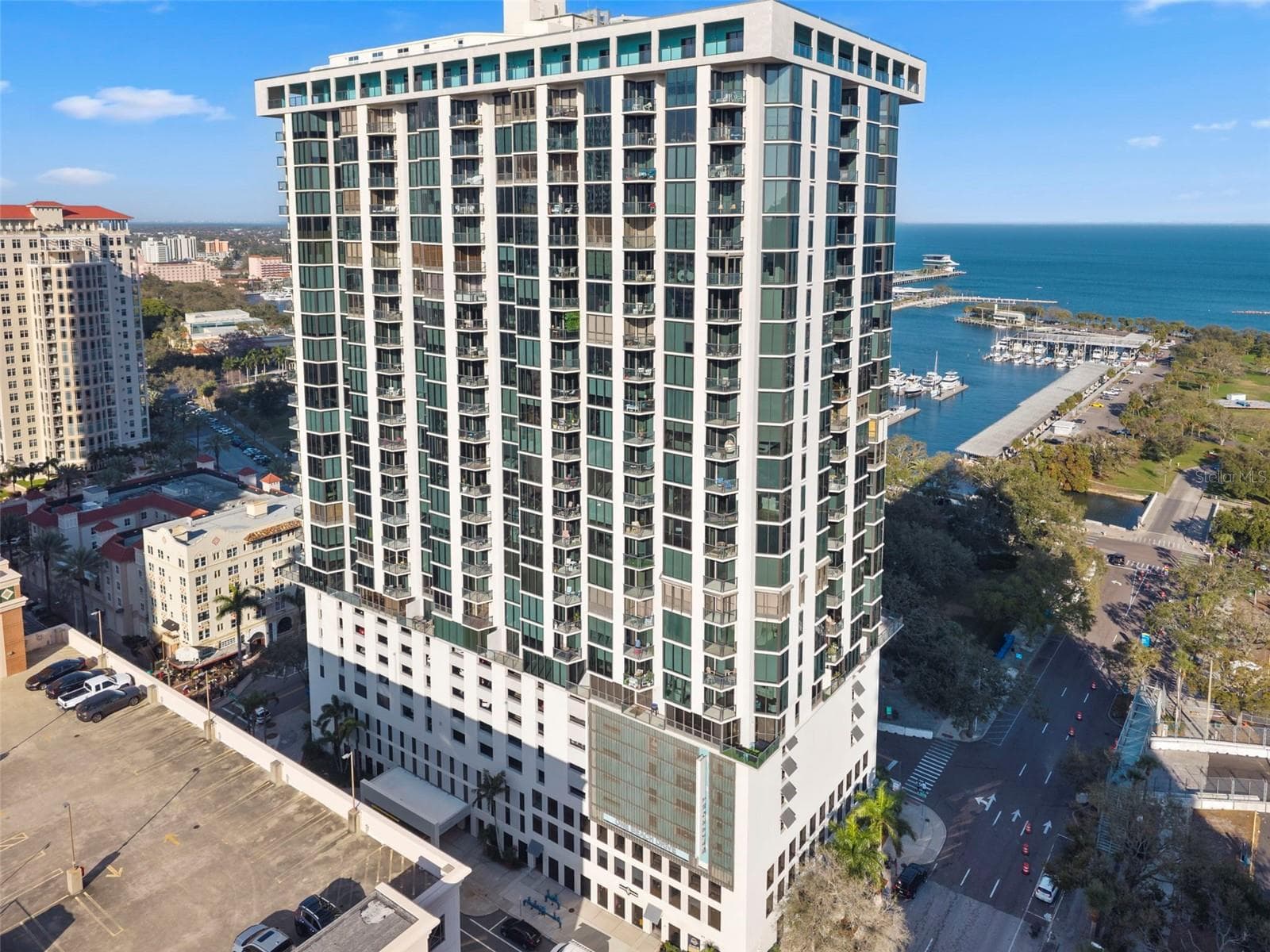 1 Beach Drive SE 1109